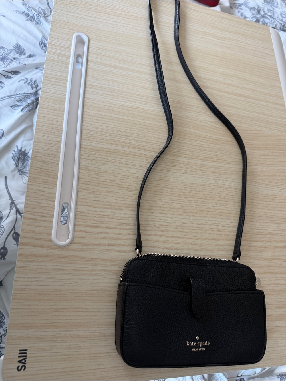 kate spade black pebble leather crossbody - Used once